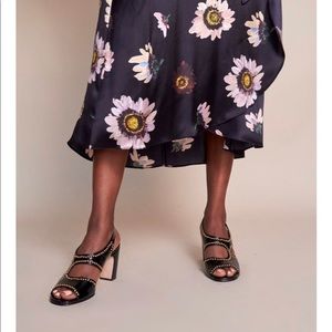 ISO NO. 6 Store Cleo Heel Black Studs